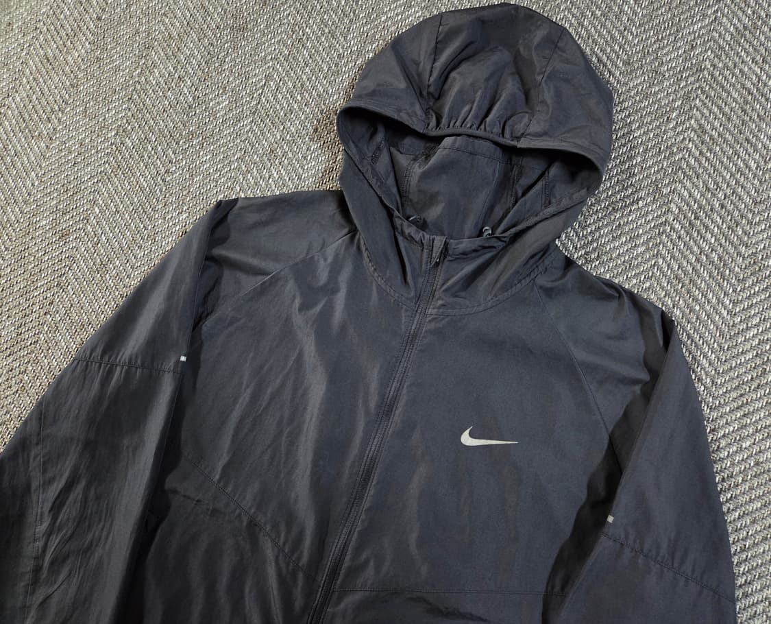 나이키 러닝 경량 바람막이 자켓 상품이미지3