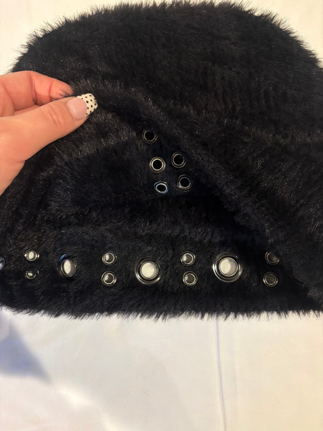 2000아카이브 HUG STUD BEANIE (BLACK) 상품이미지4