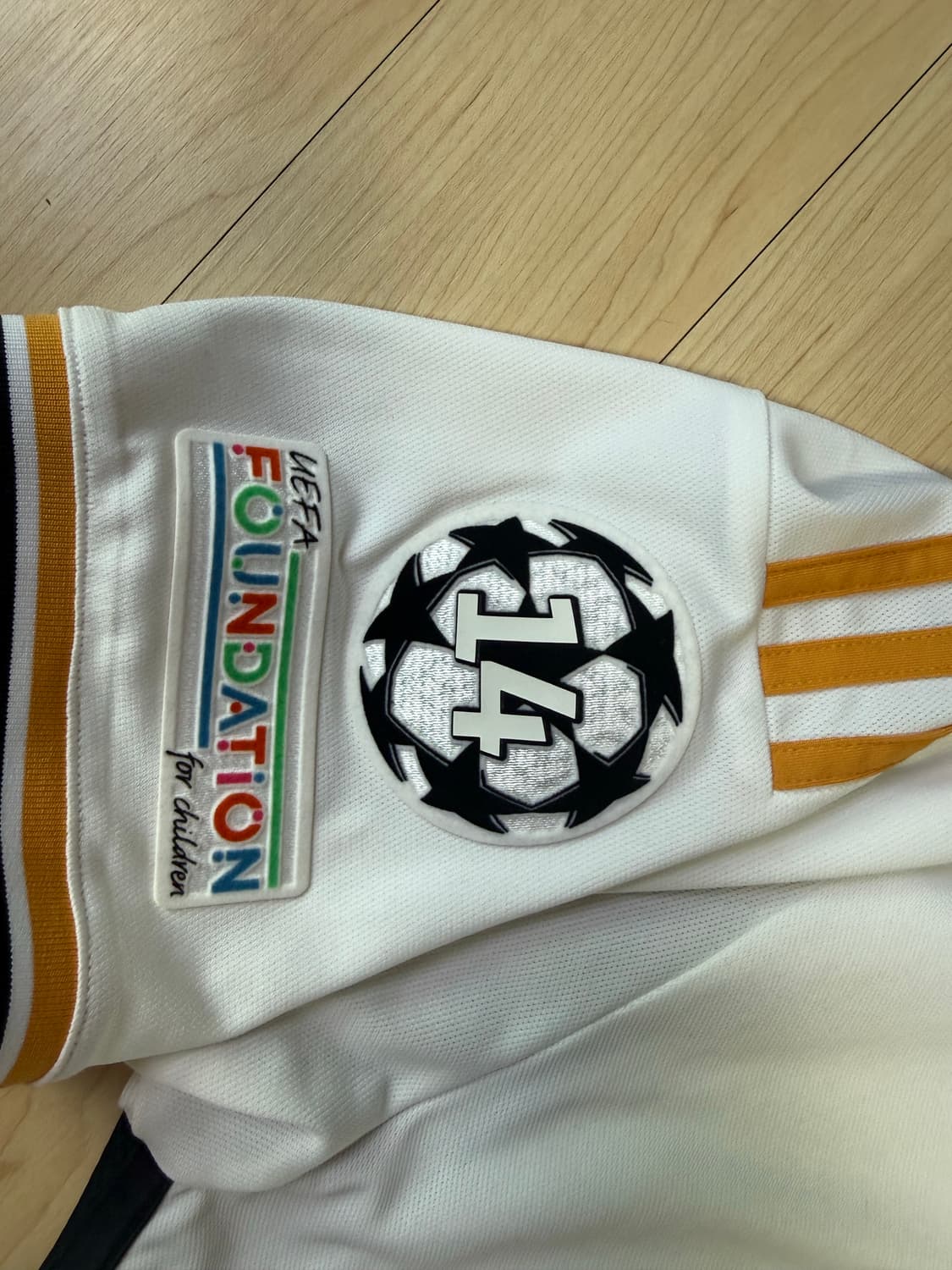 레알마드리드 23-24 챔스 홈 유니폼 (택o) 상품이미지3