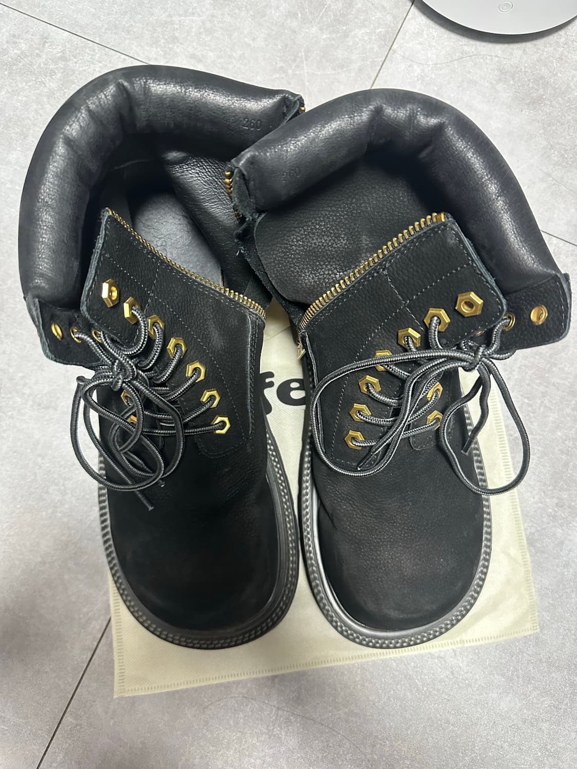 쏘유레슈어 벨루가 블랙 260 상품이미지2