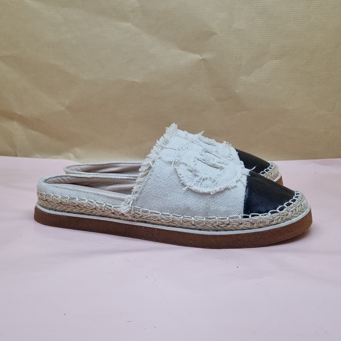 샤널 여성 뮬 235 상품이미지1