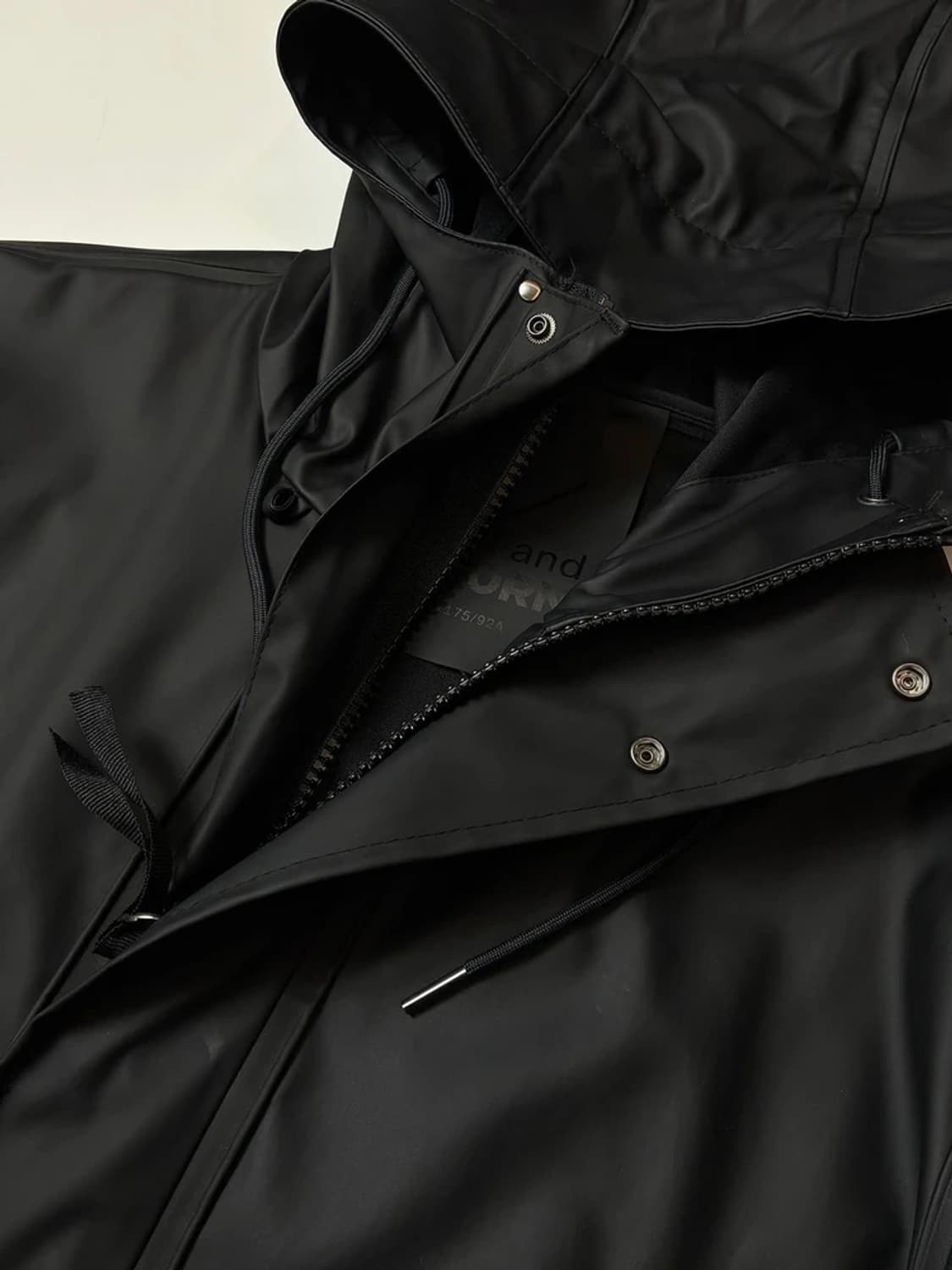 아르켓 x 트레통 ARKET 미니멀 레인 맨즈 후디 코트 PN8941 상품이미지3