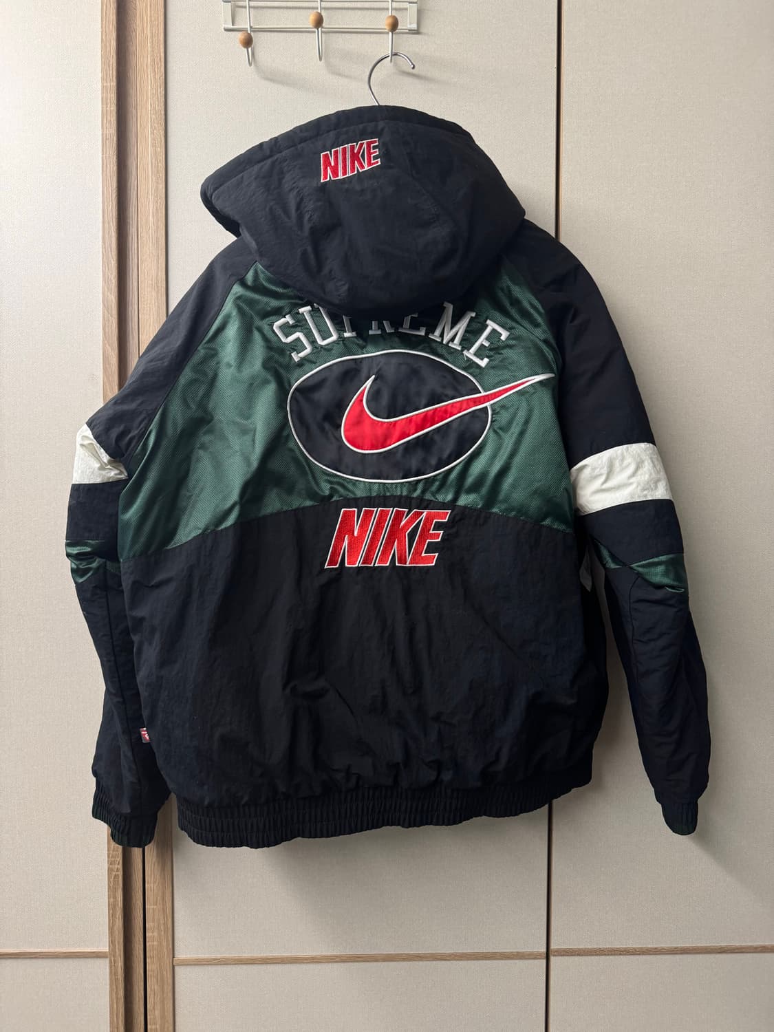 슈프림 X 나이키 후드 스포츠 자켓&팬츠 상품이미지2