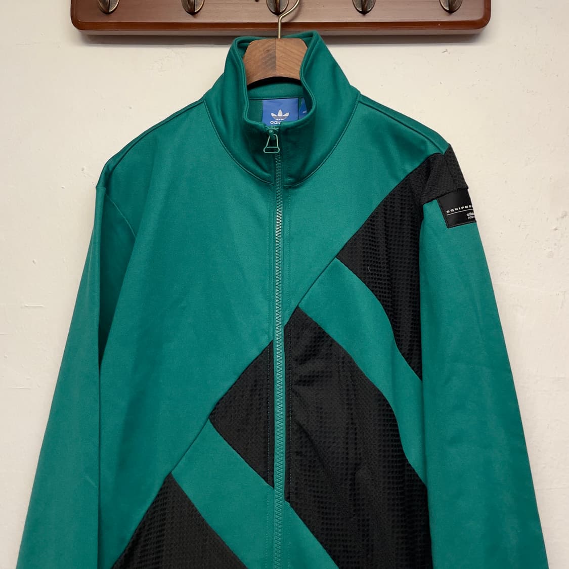 아디다스 이큅먼트 그린 져지 자켓   상품이미지3