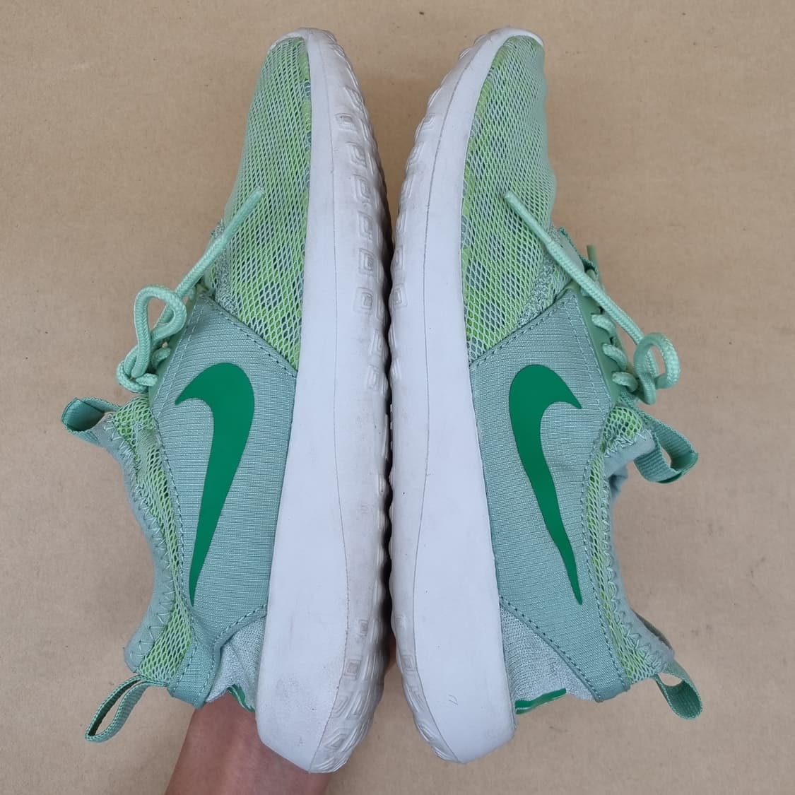 나이키 쥬비네이트 여성운동화 230 상품이미지5