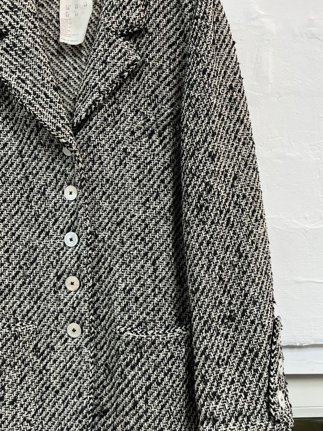Rena Lange 블랙 앤 화이트 트위드 블레이저 42 상품이미지3