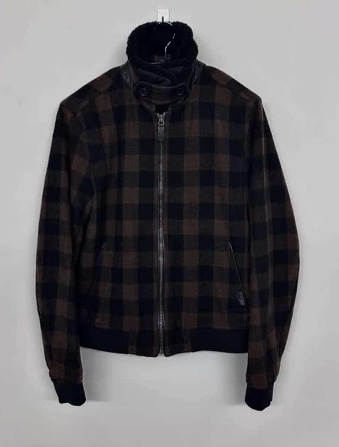 브라운 블랙 체크 패턴 코치 자켓 상품이미지1