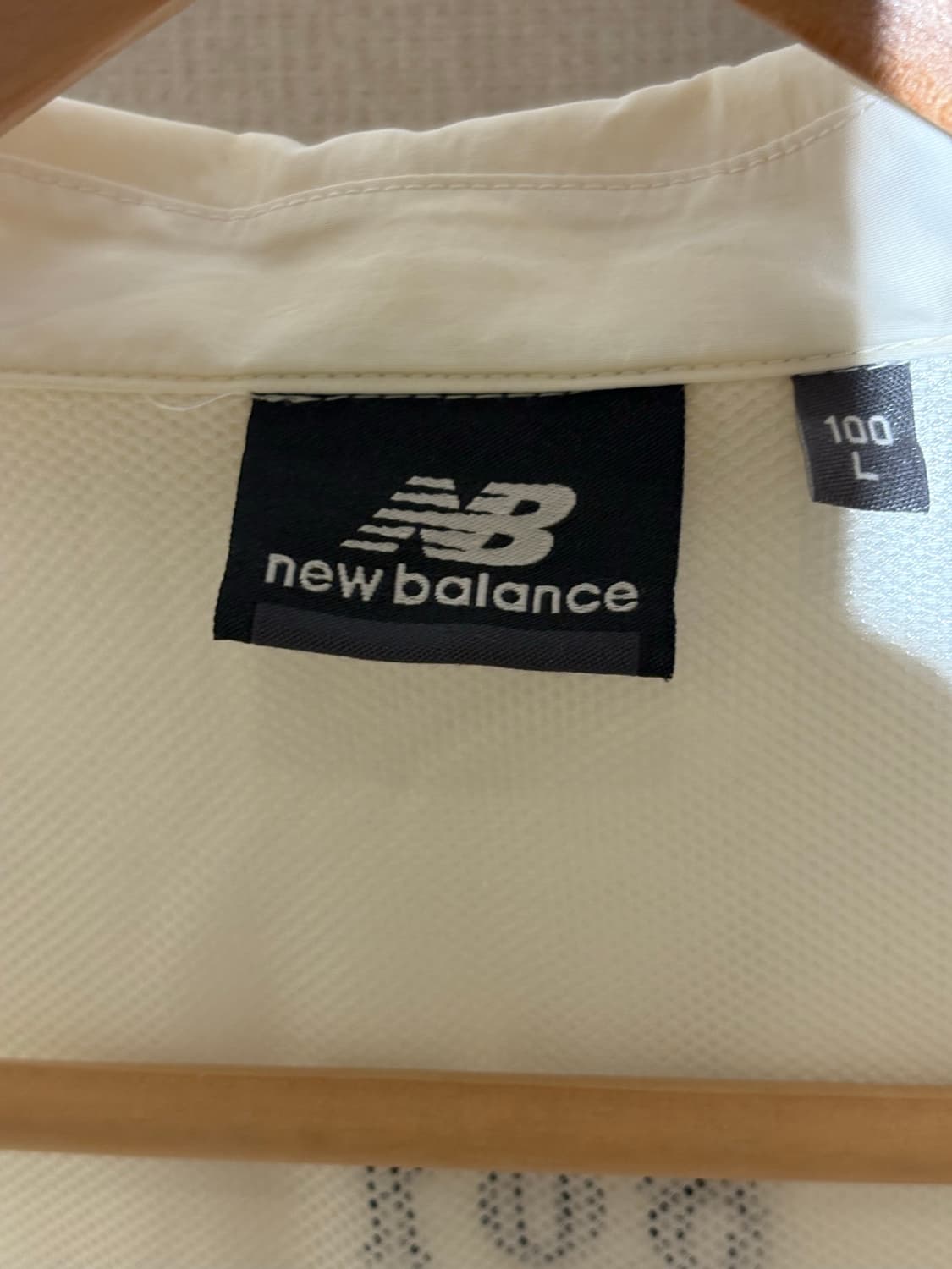 new balance 여름 셔츠 상품이미지3