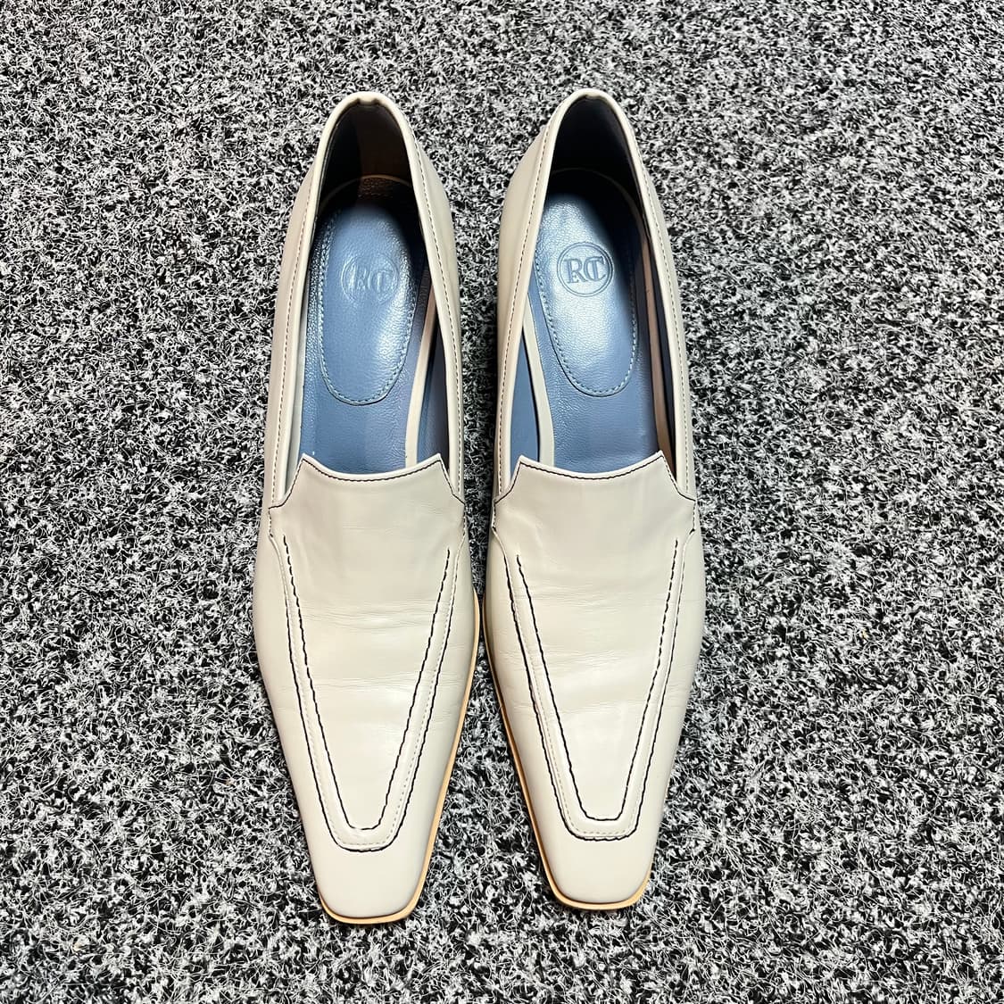 렉토 RECTO 아이보리 로퍼 펌프스 39 상품이미지1