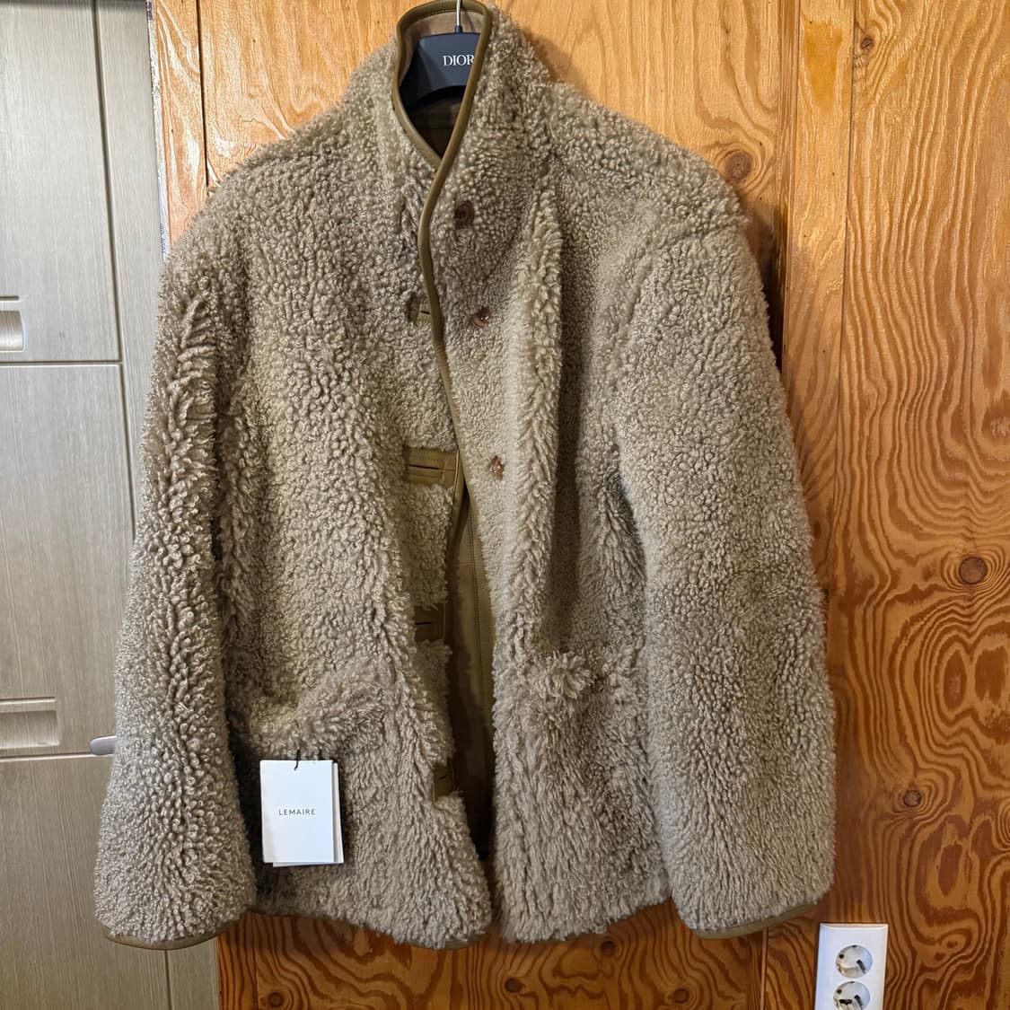 새상품) 르메르 리버서블 시어링 무스탕 자켓 판매 합니다.. 상품이미지3