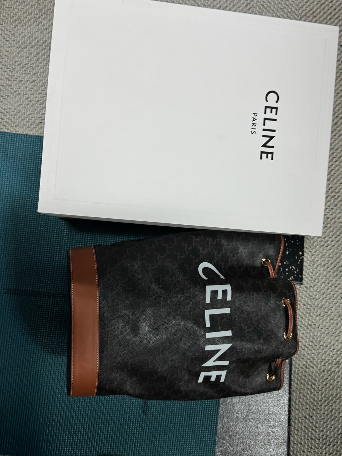 셀린느 세일러백 팝니다 상품이미지3