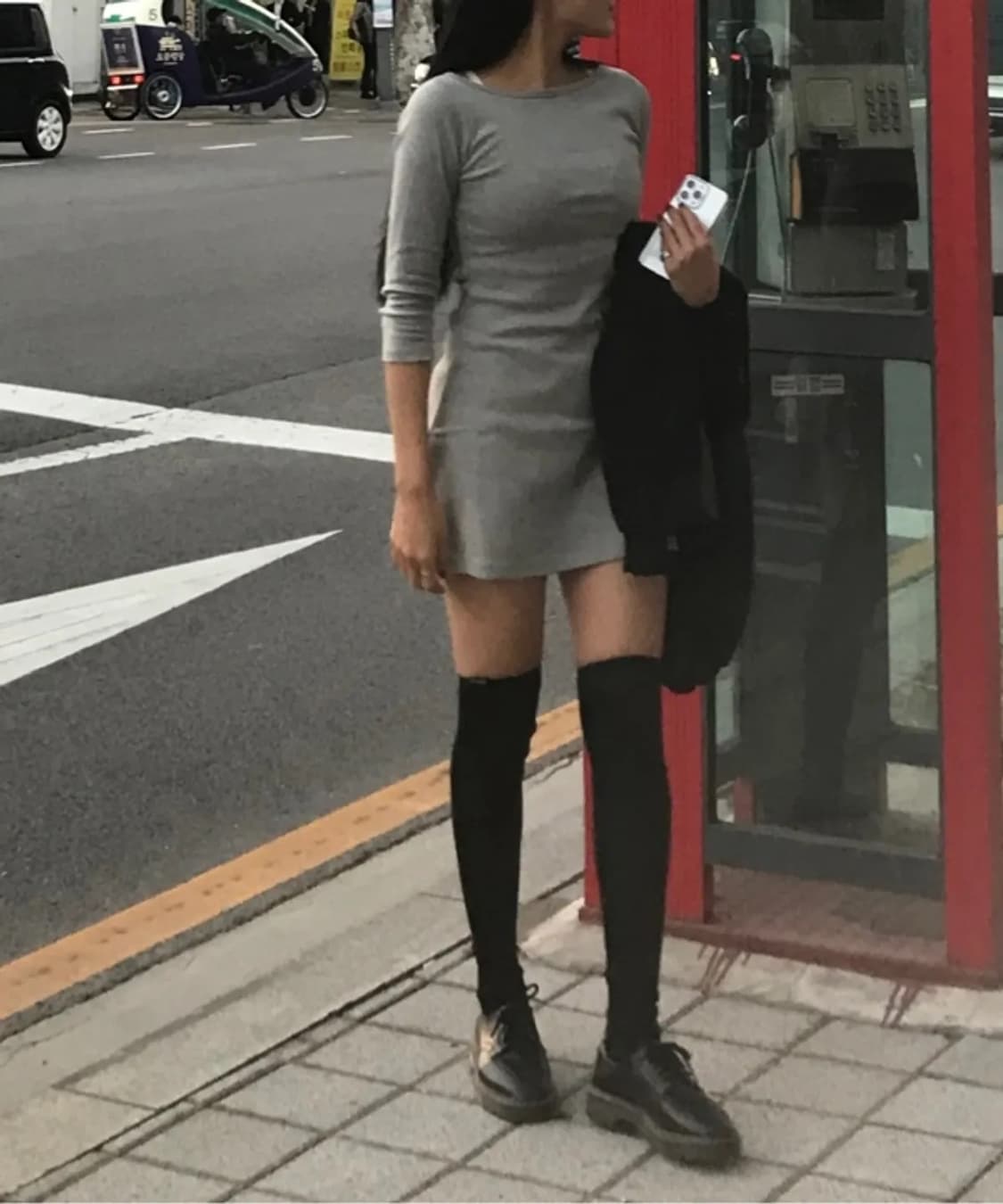 글로니(Glowny) SHEER KNEE HIGH SOCKS 니삭스 블랙 상품이미지2