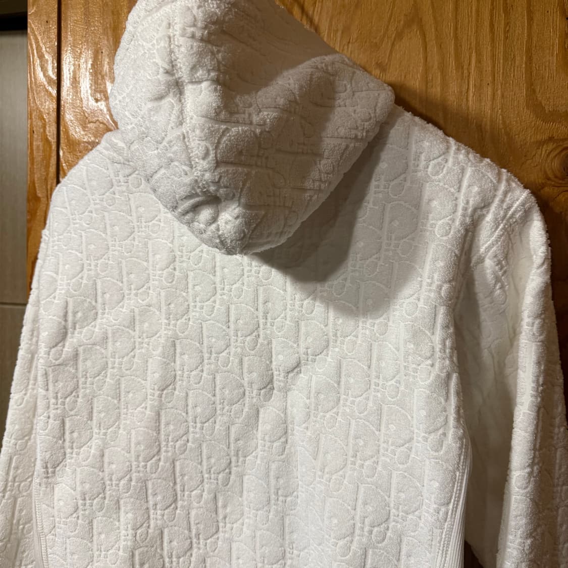 디올 오블리크 후드티셔츠 판매 합니다. 상품이미지8