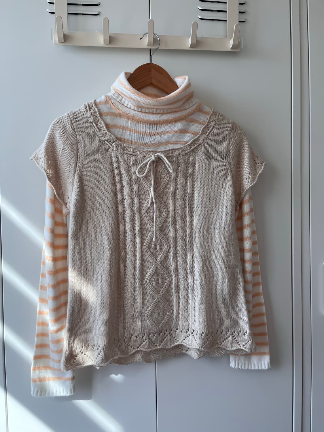 Medium 스트라이프 레이어드 목폴라 니트 상품이미지2