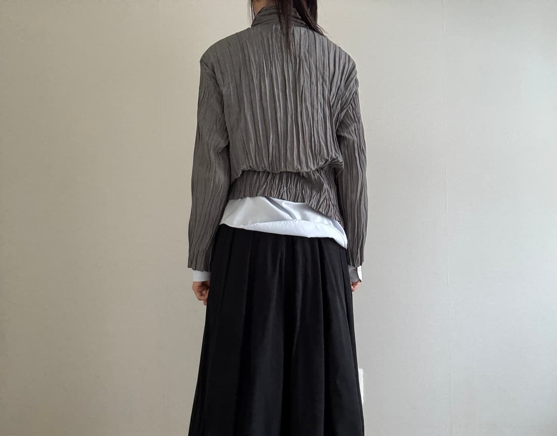 grey pleats top, half neck 상품이미지2