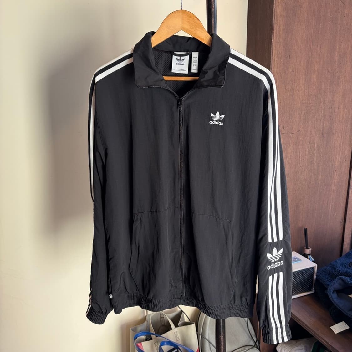 15439 - 아디다스 블랙 바람막이 자켓 상품이미지2