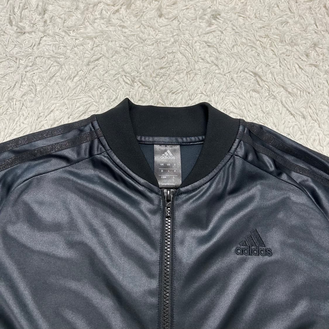 Adidas black glossy jersey 상품이미지6