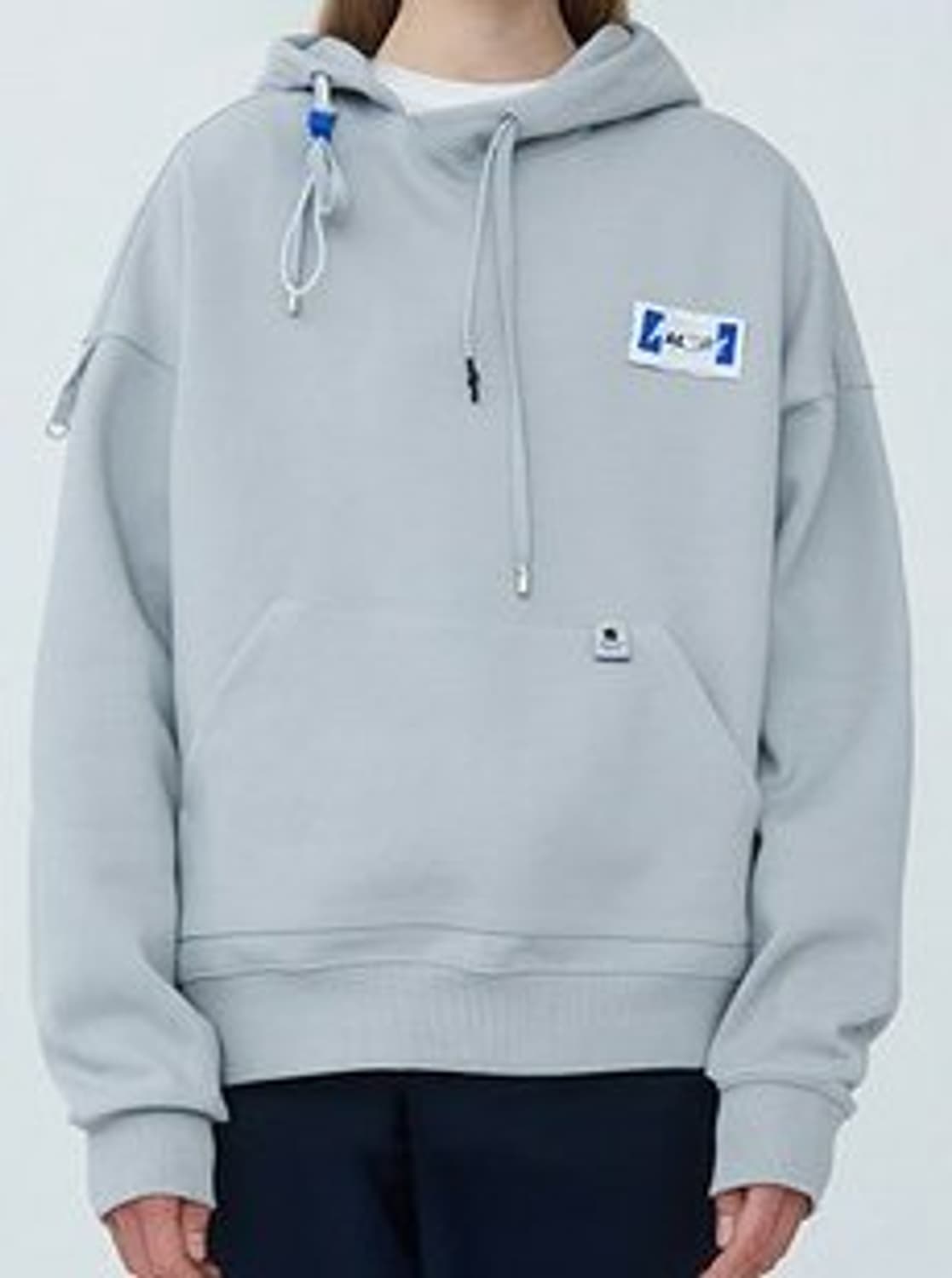 아더에러 세미오버핏 Rivet label hoodie 3사이즈105 상품이미지1