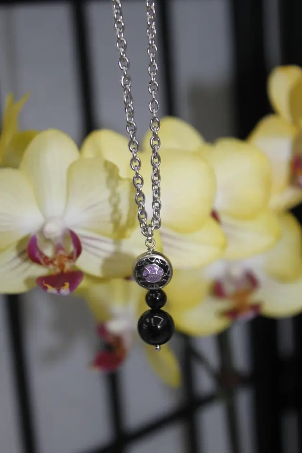 오리엔탈 블랙 원석 연꽃 목걸이 상품이미지1