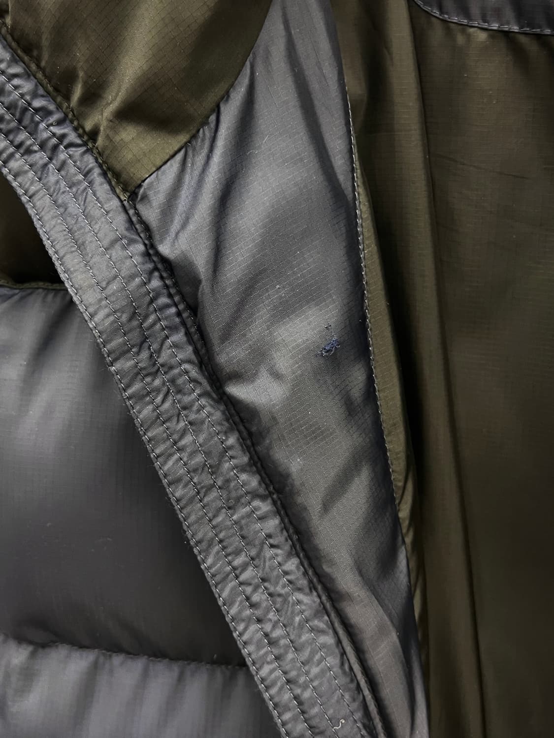 폴로랄프로렌 배색 덕다운 패딩 상품이미지8