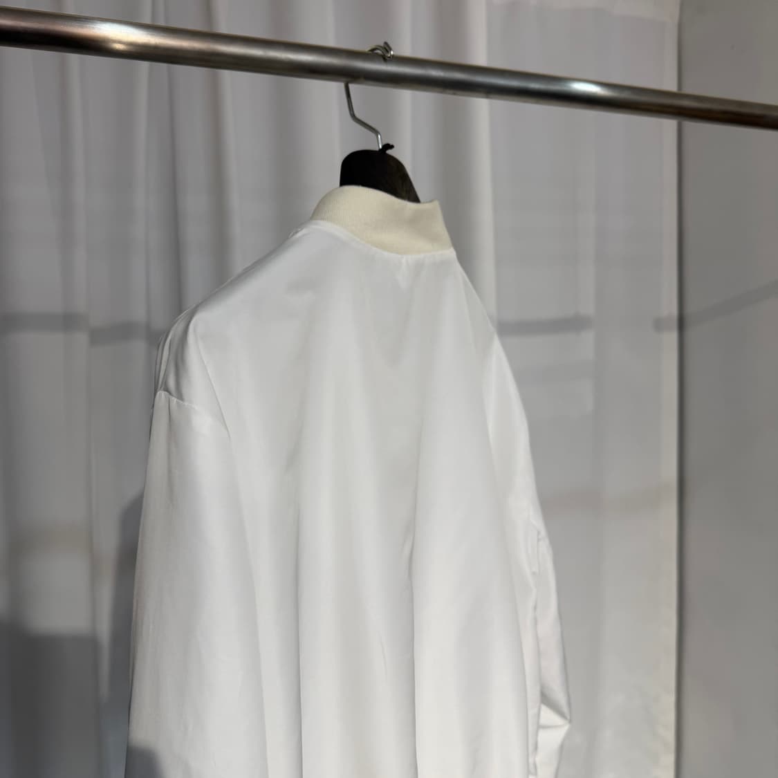 (54) 키톤 시그니처 로고 블루종 자켓 화이트 상품이미지5