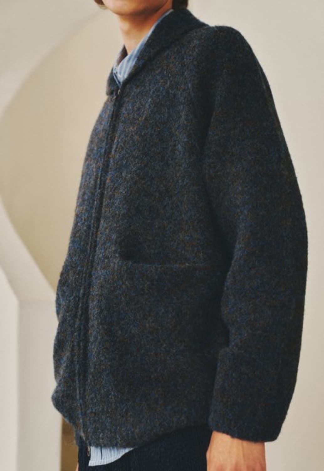 [L] 아트이프액츠 숄카라 집업 가디건 갤럭시네이비 옴므 후리스 니트 상품이미지2
