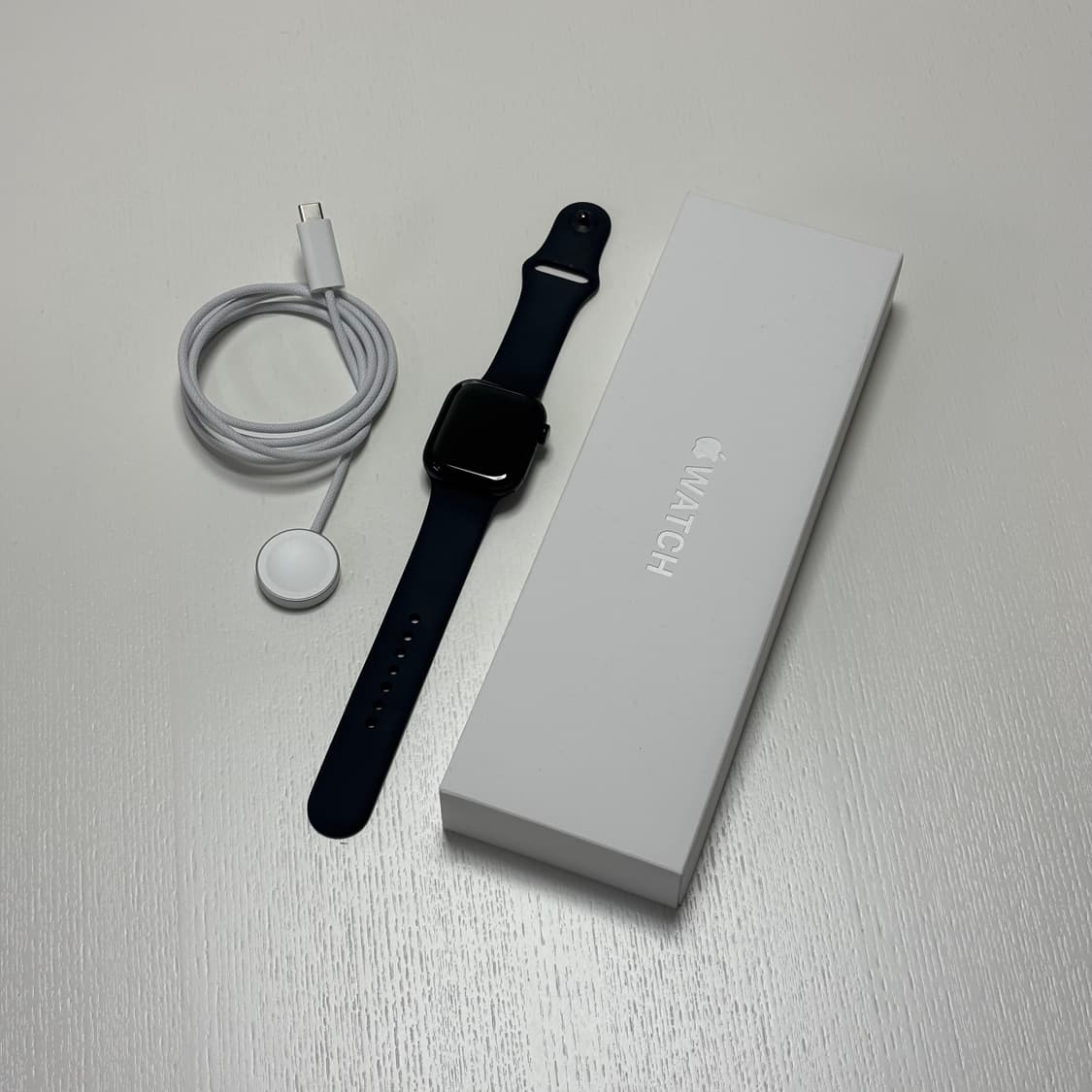 애플워치 11 42mm GPS 알루미늄 판매합니다. 상품이미지2