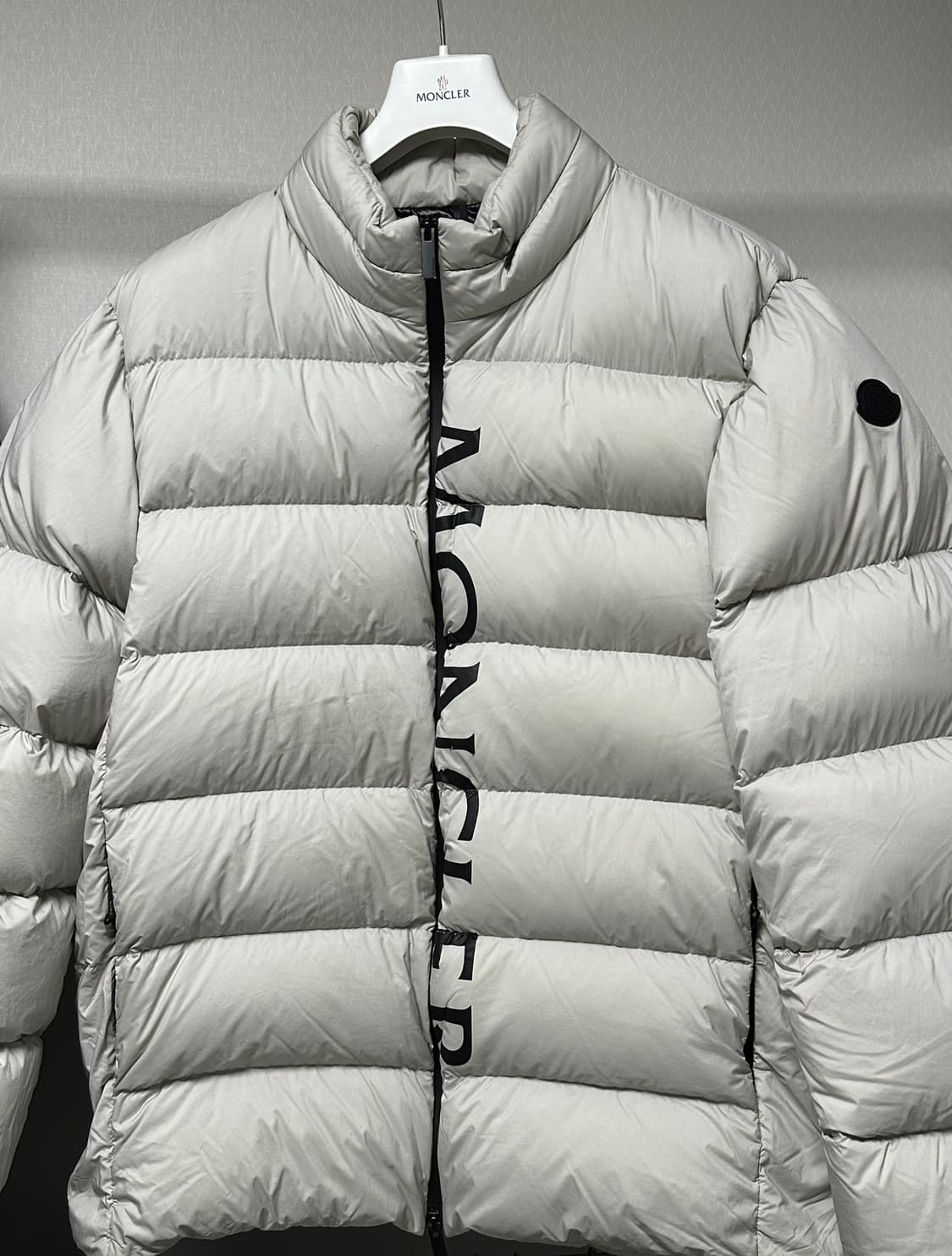 몽클레어 디엥 쇼트 다운 패딩 22fw 7(110) 국내판 상품이미지1