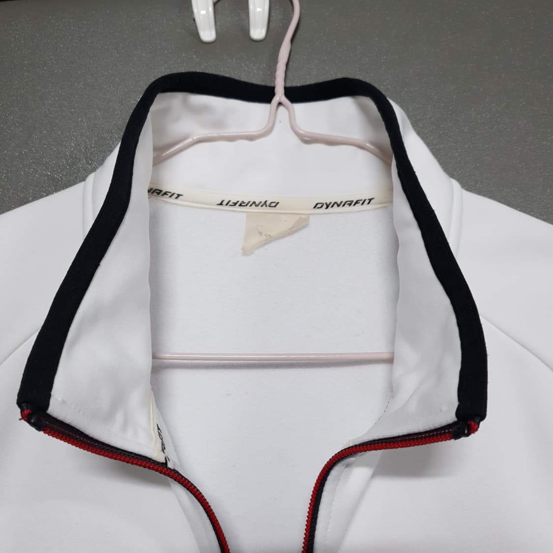 2XL (110) 다이나핏 히어로 TR 슈트 화이트 턴잇업 트랙탑 져지 상품이미지5