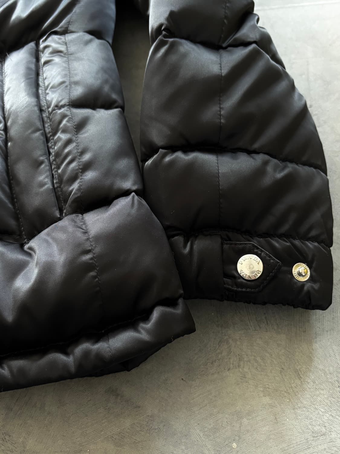 Prada 프라다 퍼 후드 다운 패딩 상품이미지8