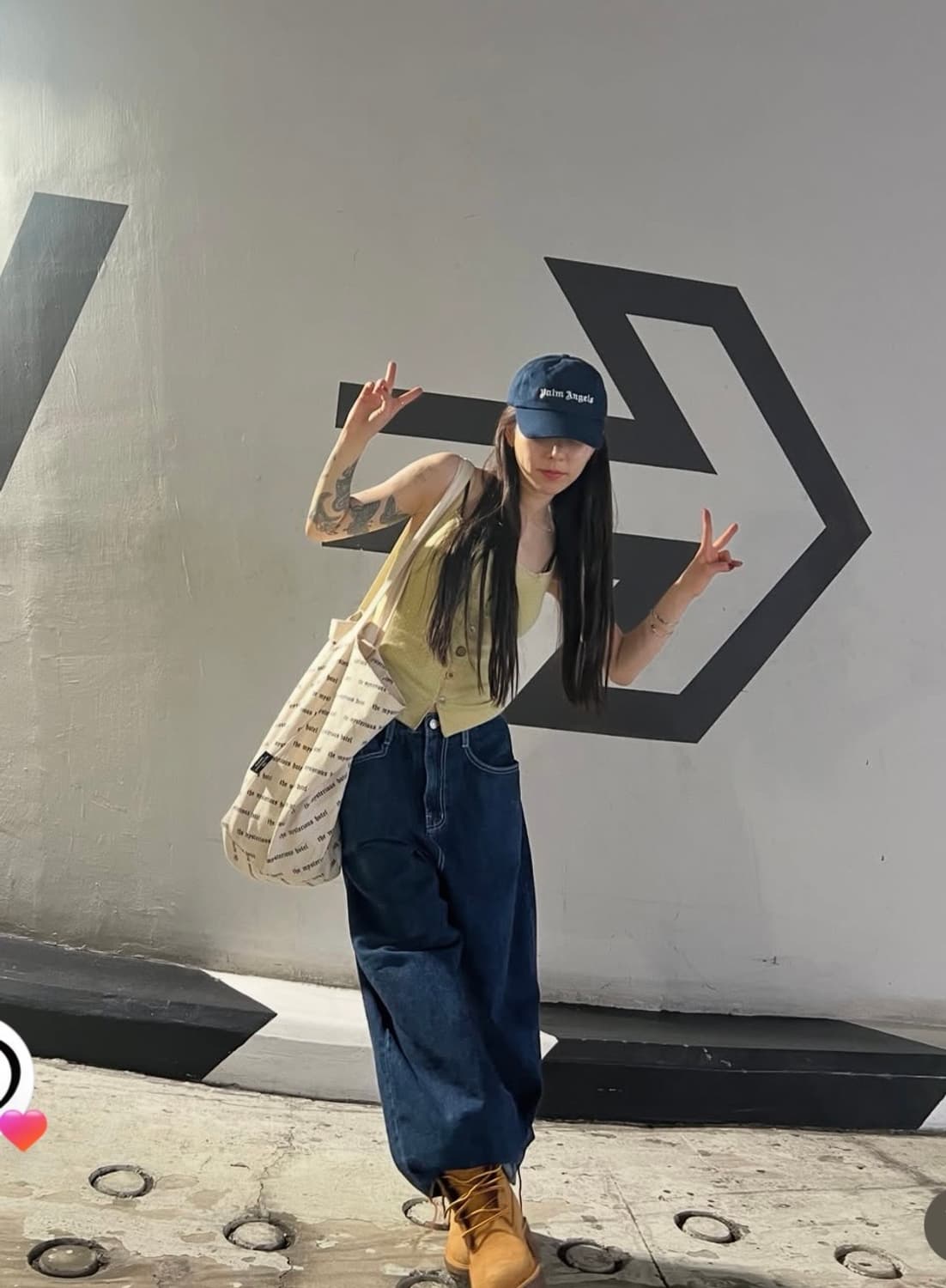 더미스테리어스호텔 풀로고 에코 백 상품이미지4