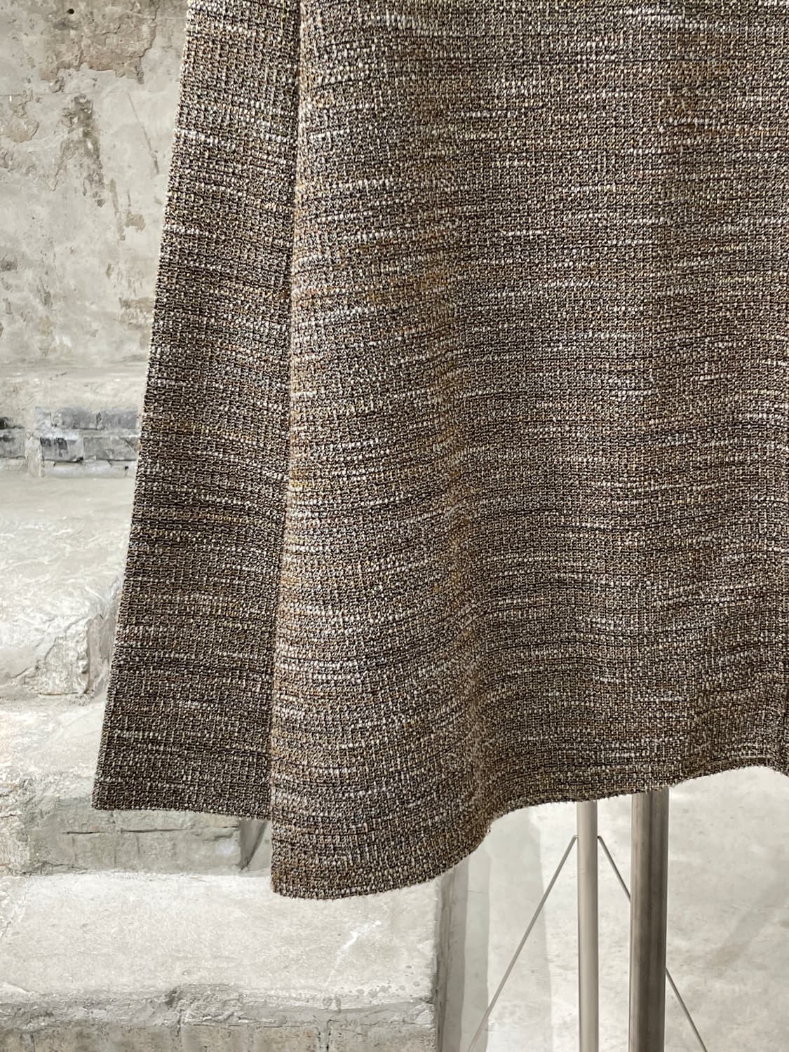 앤더슨벨 베이지 써머 부클 보트넥 풀오버 상품이미지4