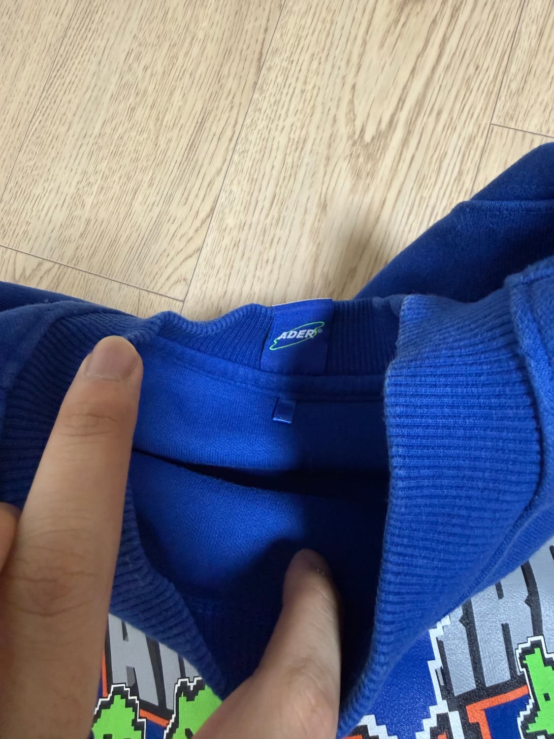 아더에러 인베이더 맨투맨 블루 A2 상품이미지2