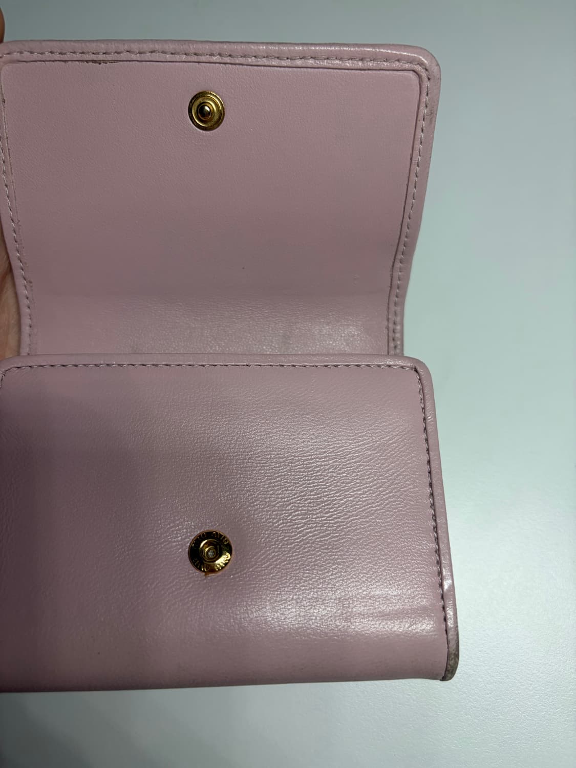 미우미우 마테라쎄 카드지갑 상품이미지3