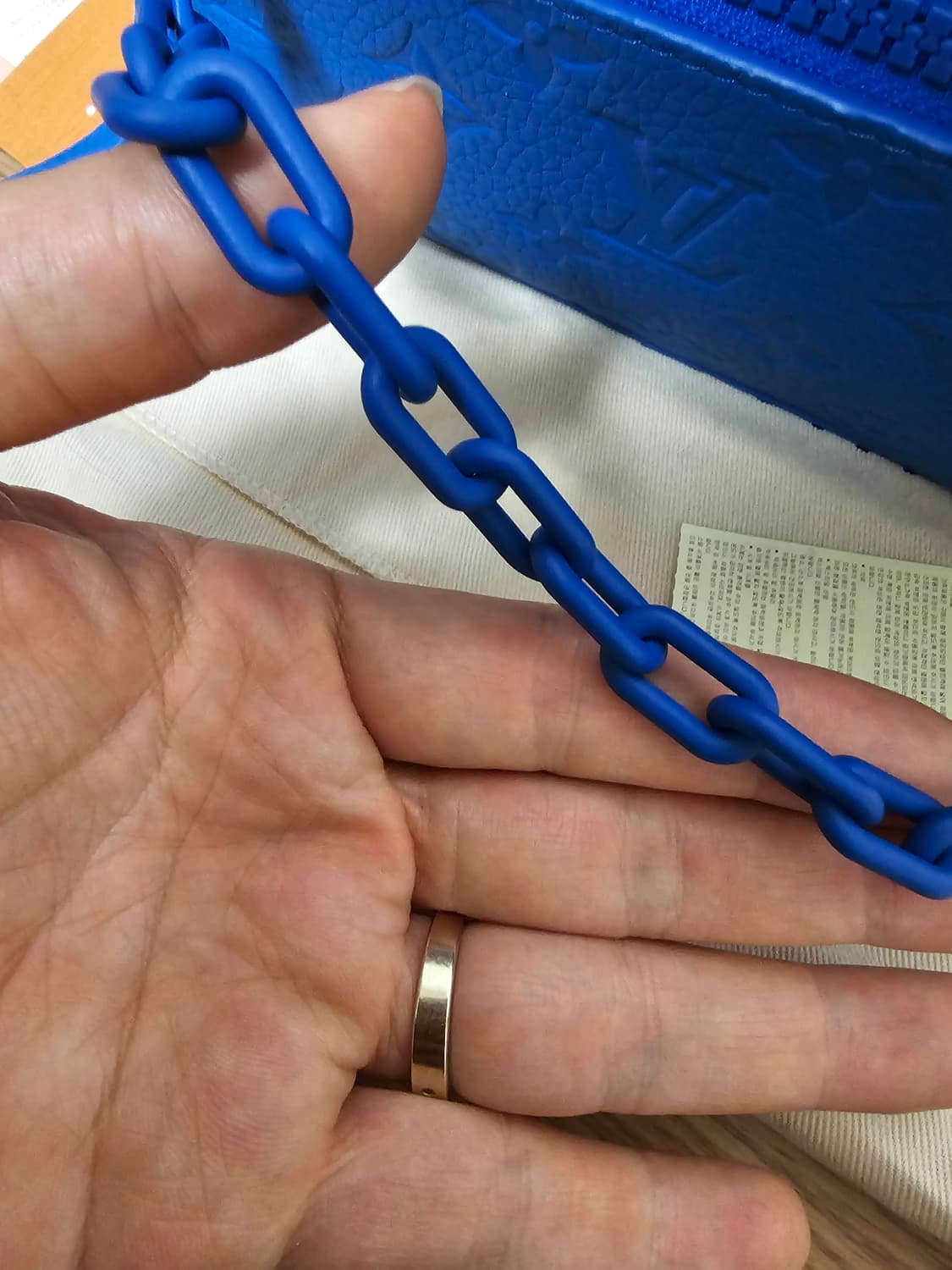 루이비통 버질아블로 한정판 포쉐트 볼가 블루체인 (새상품) 상품이미지10