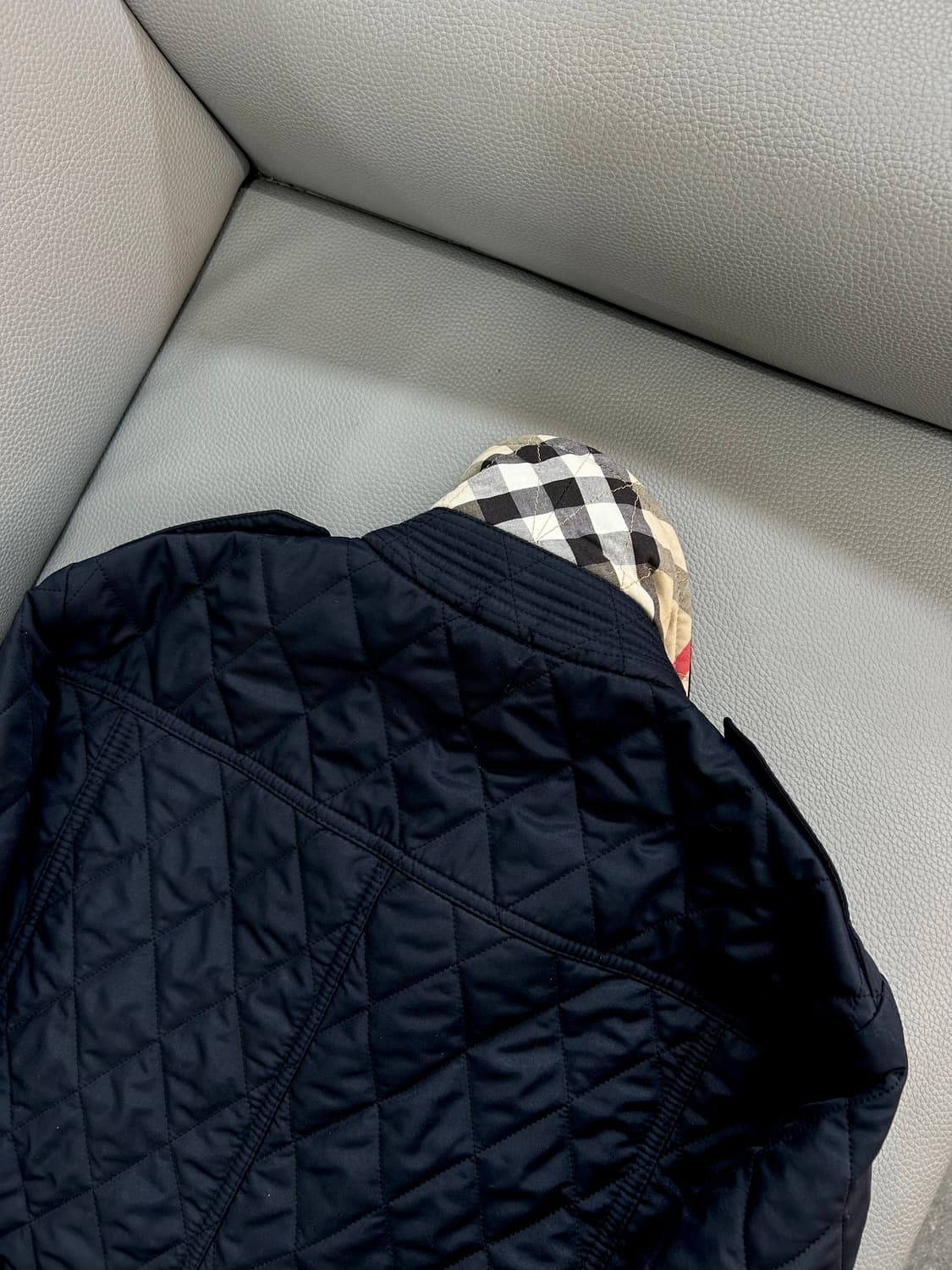버버리 다이아몬드 퀼팅 네이비 자켓(L/66) 상품이미지6