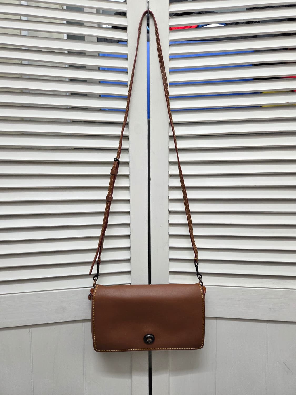 코치 딩키 미니 크로스백 상품이미지1