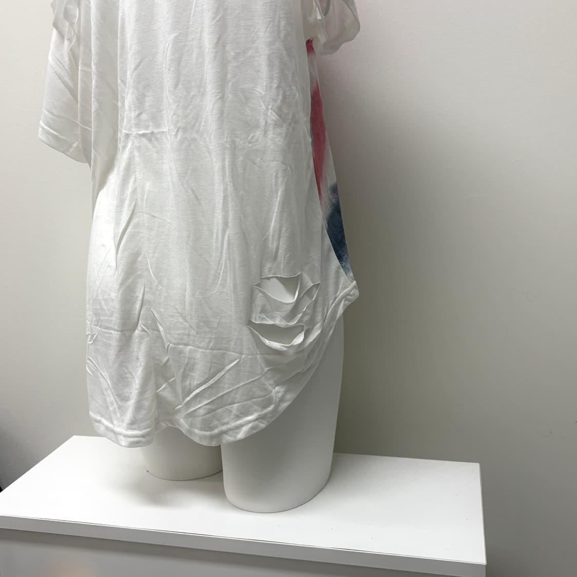 빈티지무드 프린팅 데미지 언발 오프숄더 반팔 상품이미지10