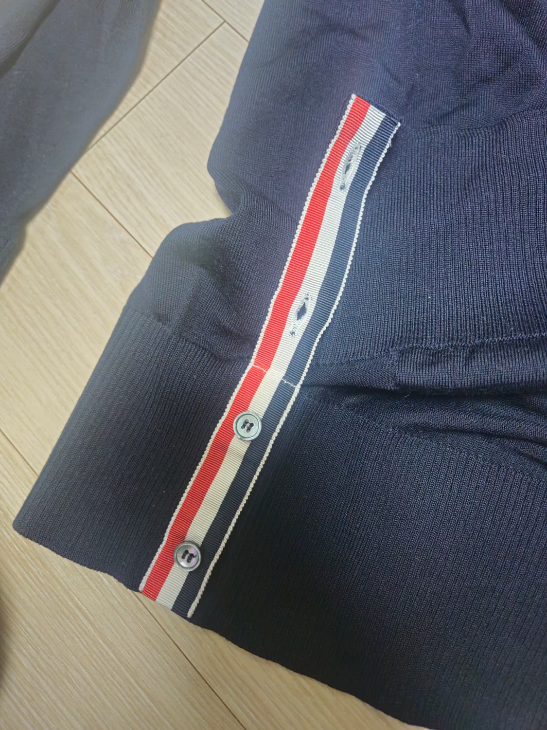 톰브라운 메리노울 가디건 네이비 사이즈 2 상품이미지6