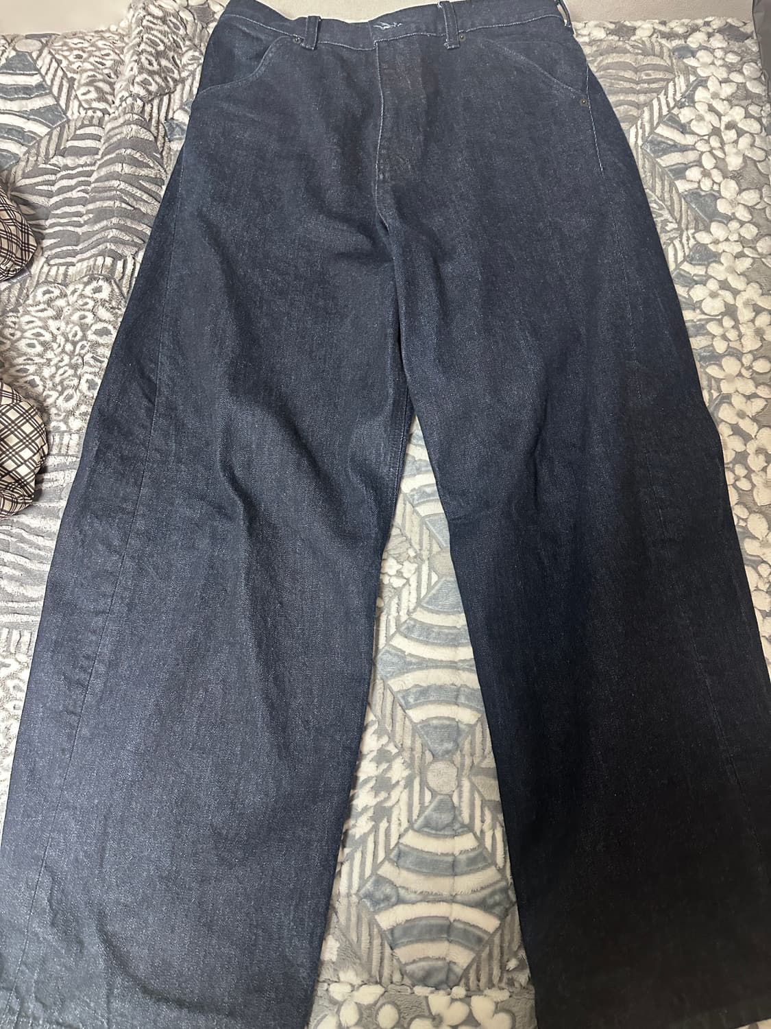 해칭룸 와이드 커브드진 인디고 3사이즈 팝니다. 상품이미지2