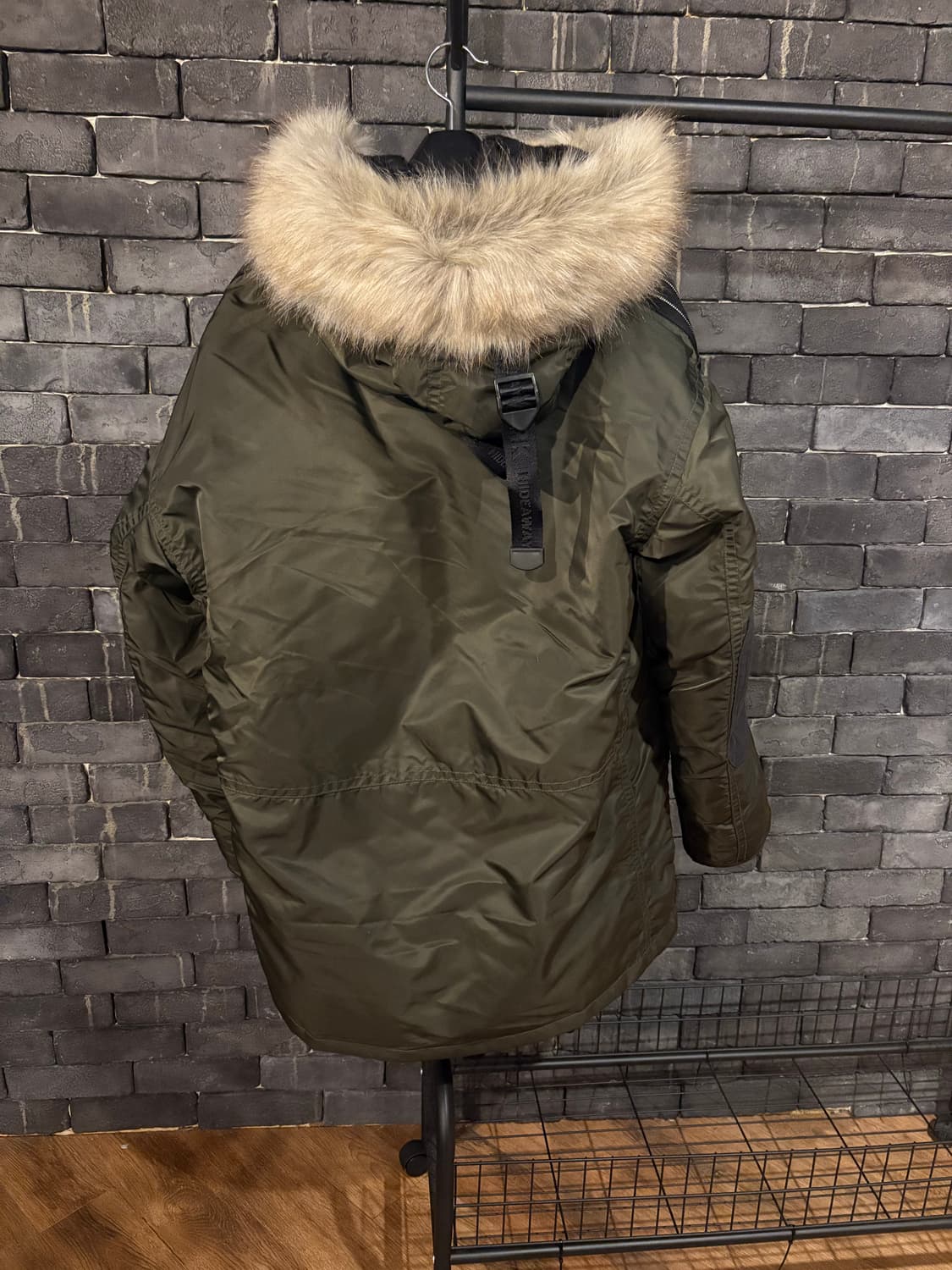 [중고/거의새상품/L] 라이프워크 패딩 72%할인판매 상품이미지4