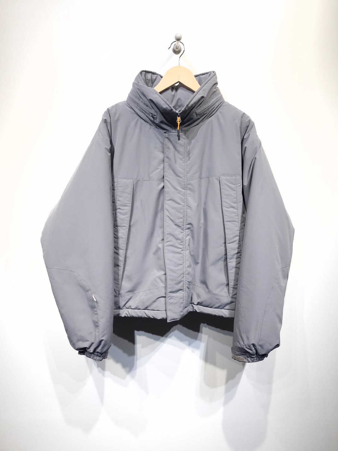 유니폼브릿지 레벨7 프리마로프트 몬스터 숏파카 그레이 상품이미지2