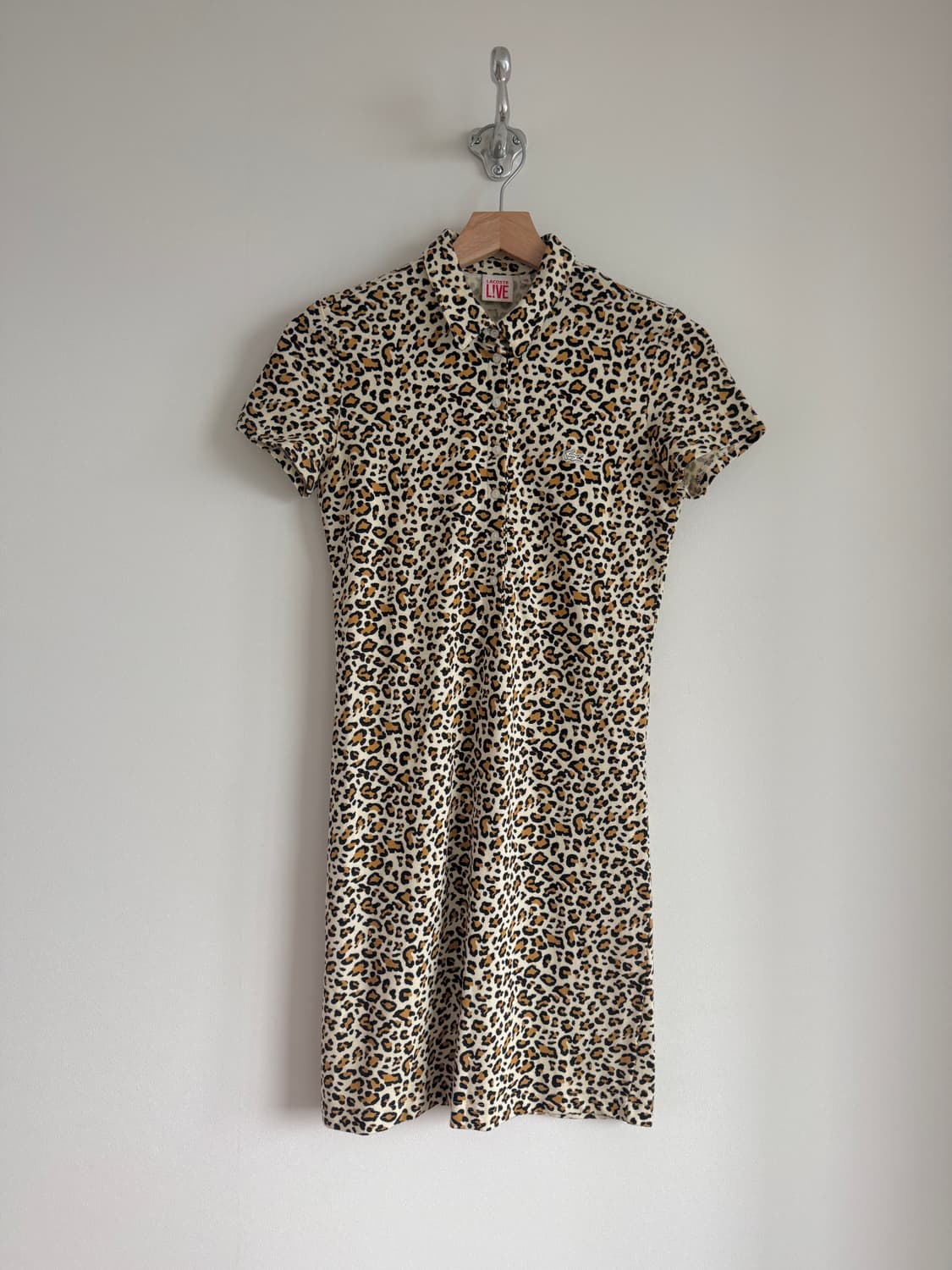 라코스테(LACOSTE) 레오파드 카라 원피스 상품이미지1