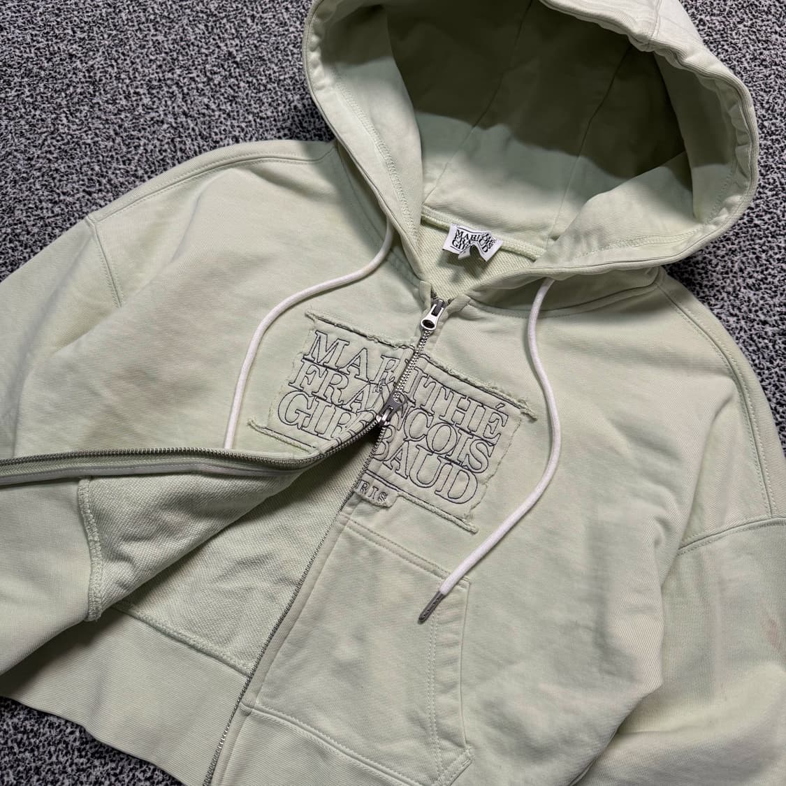 Name : 마리떼 시그니처로고 투웨이 크롭 후드집업 :)  상품이미지2