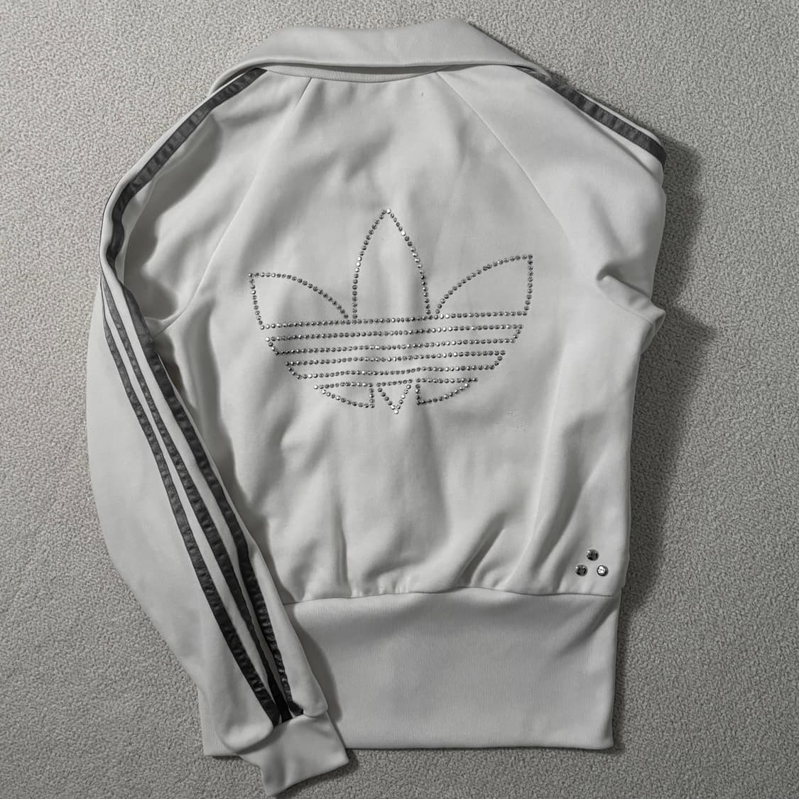 아디다스 파이어버드 화이트 실버 큐빅 크롭 딱붙핏 져지 상품이미지5