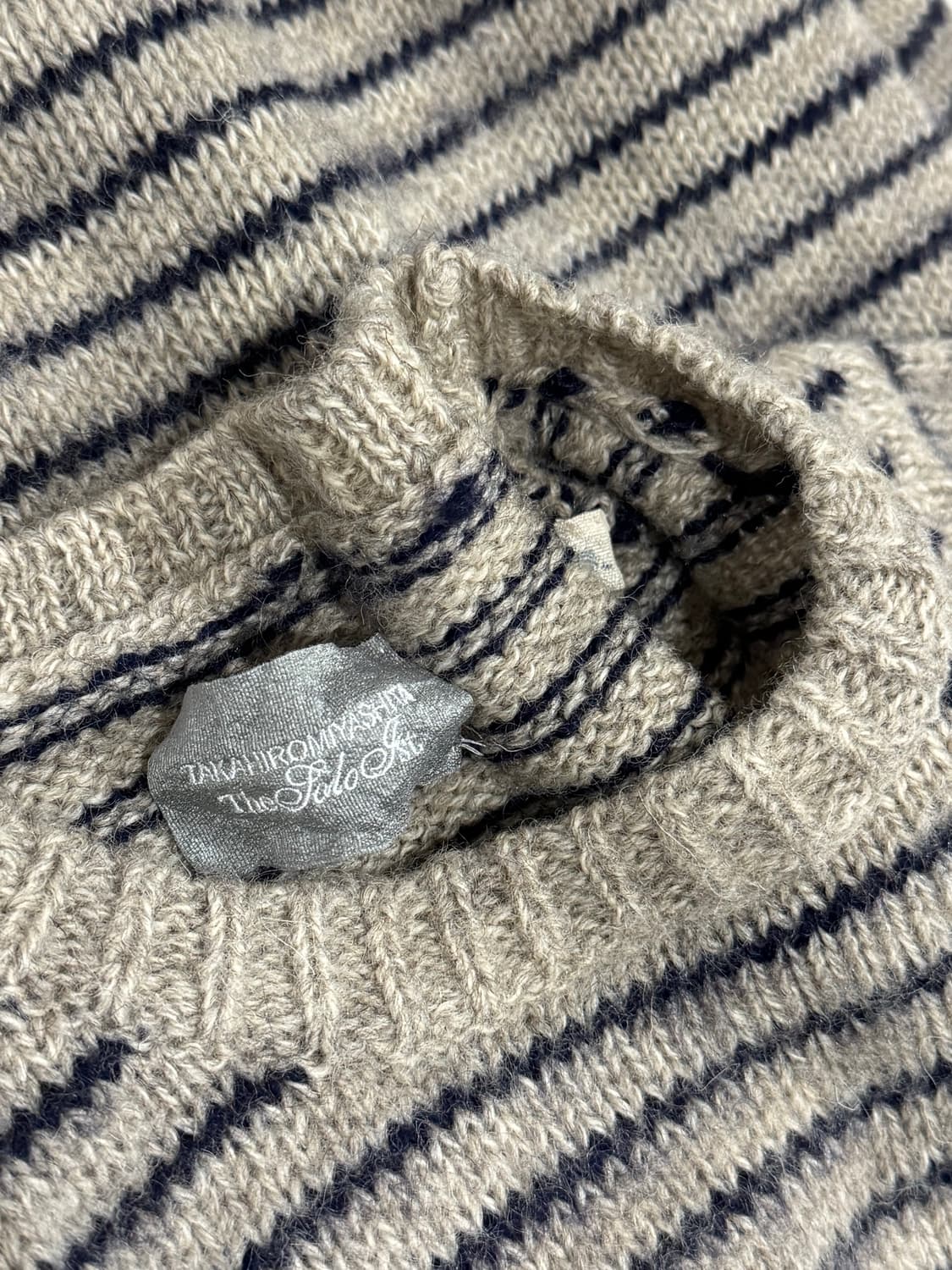 솔로이스트 13aw 그런지 디스트레스드 울 스웨터 상품이미지6