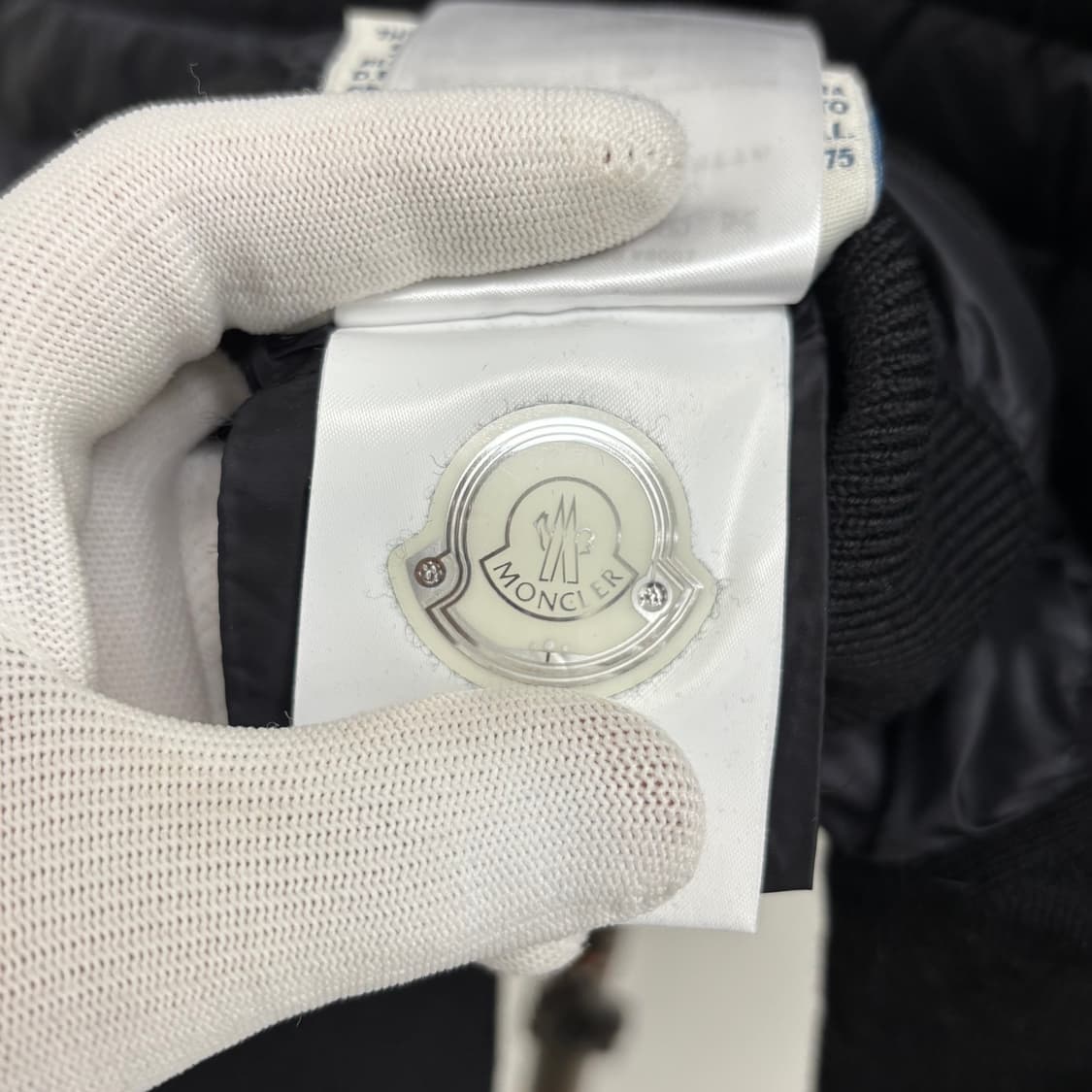 [S]몽클레어 와펜패치 니트패딩 상품이미지4