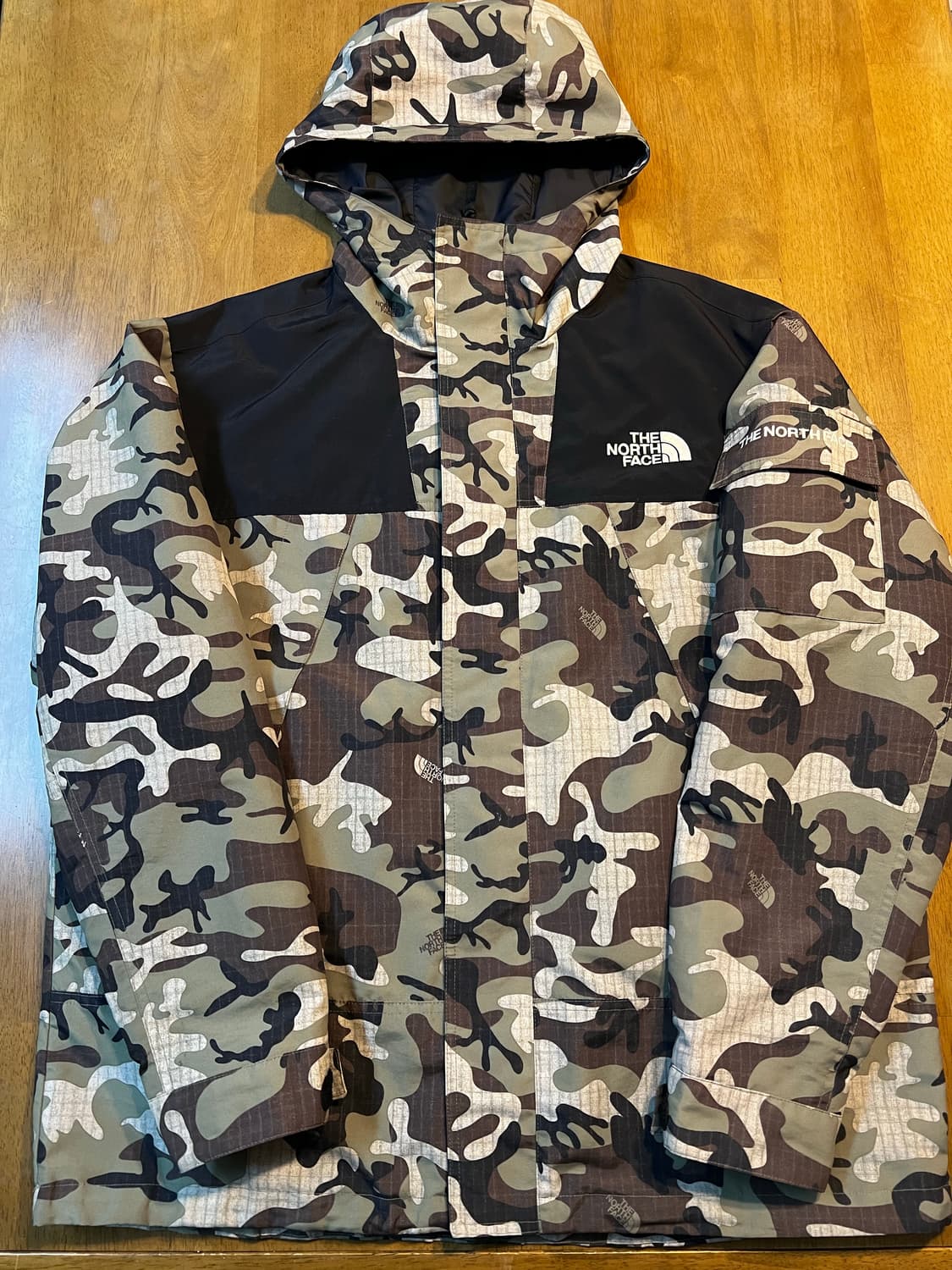 노스페이스 카모플라쥬 마운틴자켓 상품이미지2