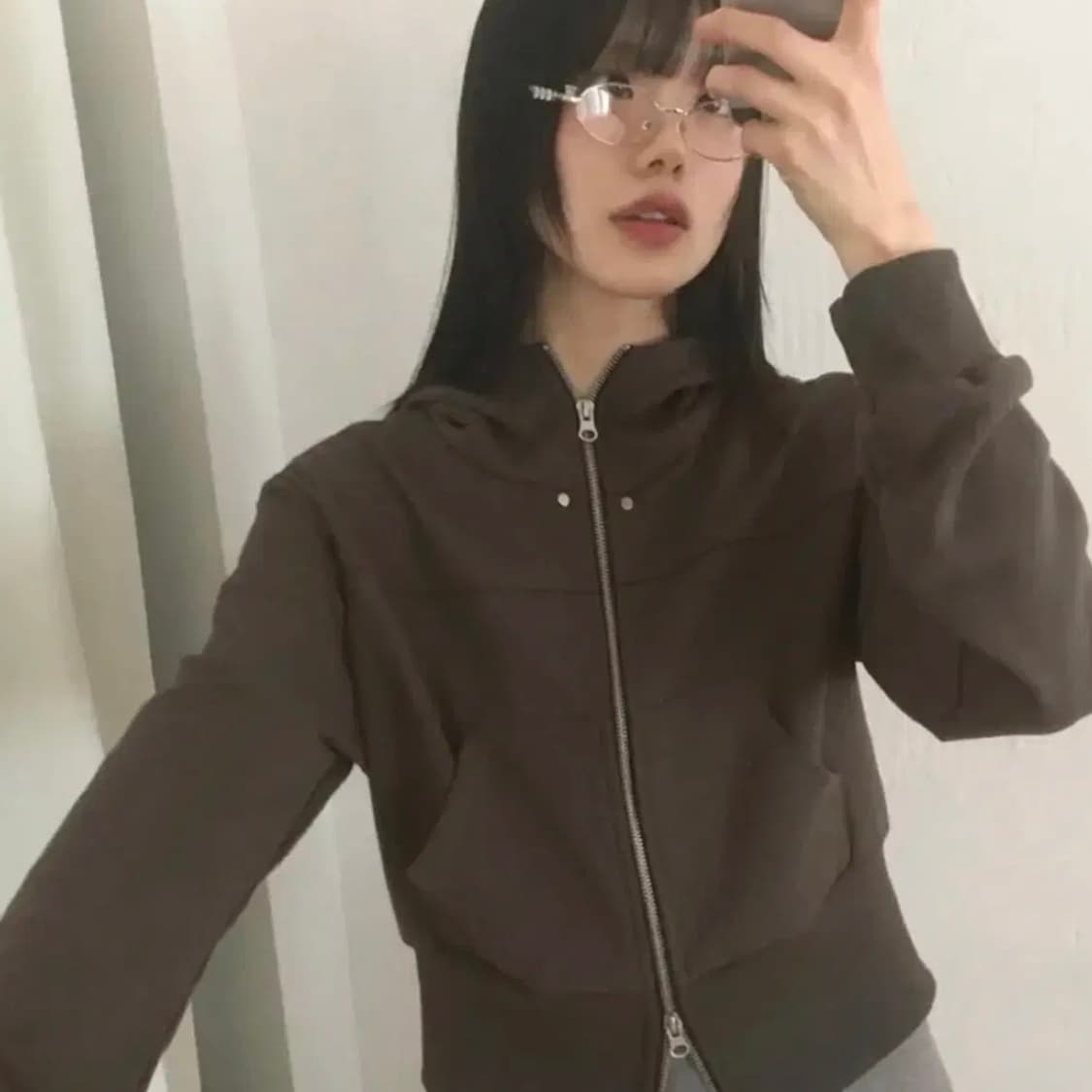 원더원더 아너 리벳 하이넥 투웨이 쭈리 후드 집업 상품이미지2