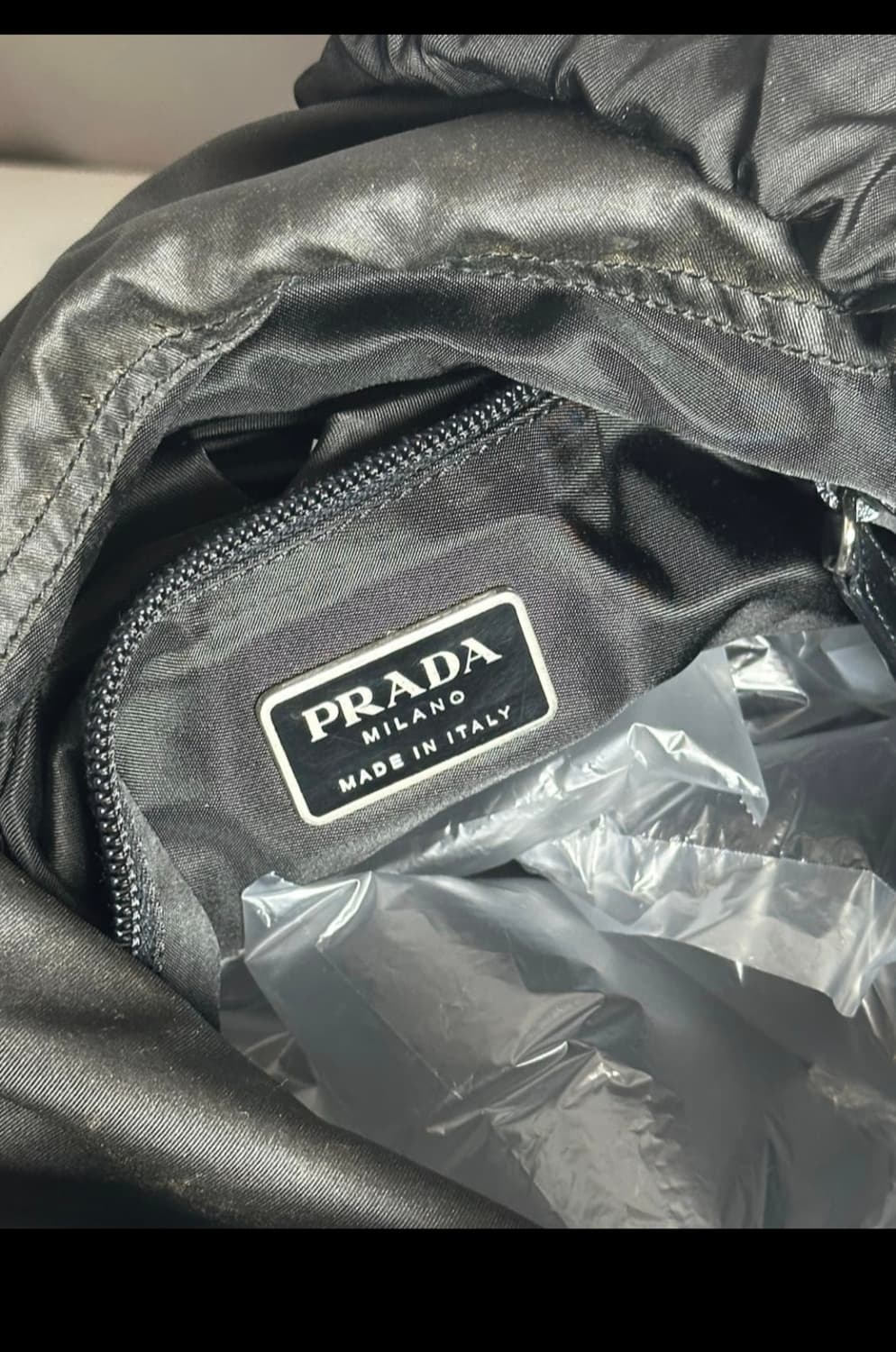 PRADA 프라다 나일론 드로스트링 크로스백 상품이미지2